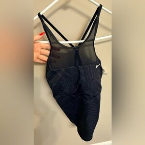 Nike Women’s Swim Tank Top Black Pattern Mesh Size XL